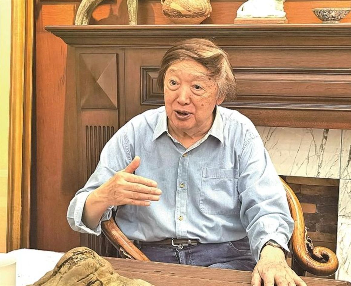 《光明日报》头版头条:冯骥才:我的人生,驾驶着“四驾马车”